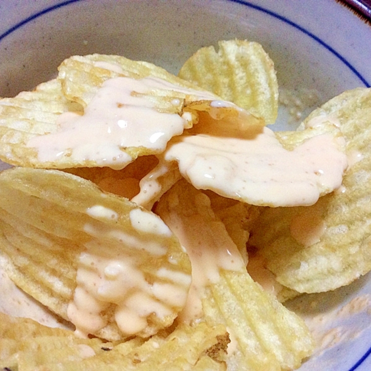 ポテチの明太子ソースかけ お手軽アレンジ レシピ 作り方 By りょうま3784 楽天レシピ ポテチの明太子ソースかけ お手軽アレンジ レシピ 作り方 By りょうま3784 楽天レシピ